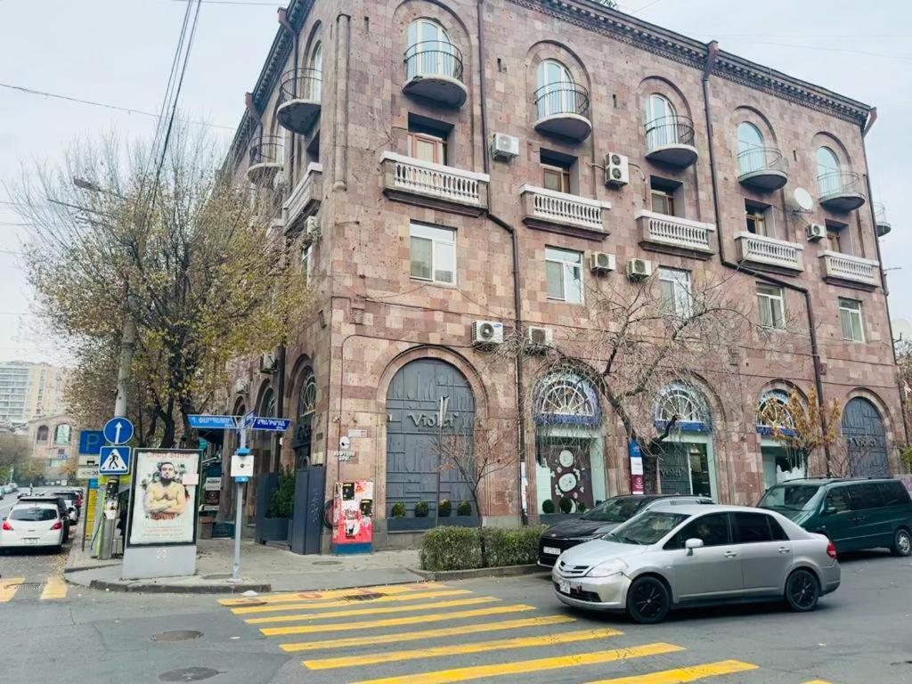 Tumanyan Apartments Jerevan Eksteriør billede